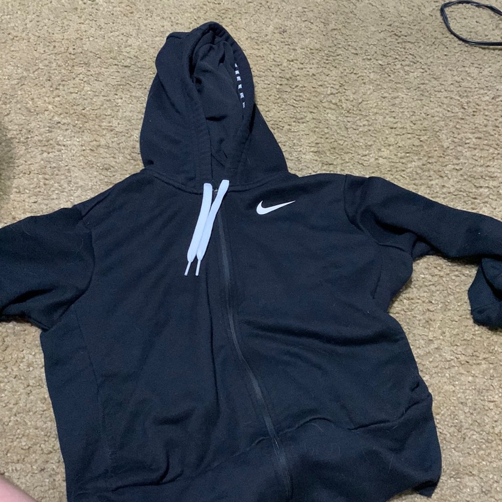 nike black long sleeve zip up